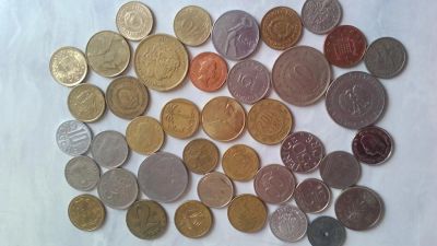 Лот: 7099969. Фото: 1. 40 монет (разных). Наборы монет