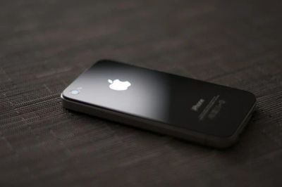 Лот: 5219676. Фото: 1. Iphone 4s black. Смартфоны