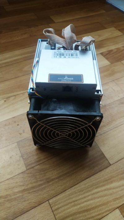 Лот: 16627211. Фото: 1. Antminer z9 mini. Майнинг фермы, товары для майнинга
