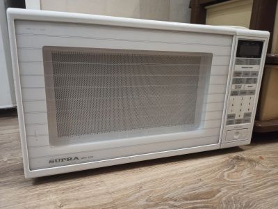 Лот: 20338849. Фото: 1. Микроволновая печь Supra. Микроволновки, мини-печи