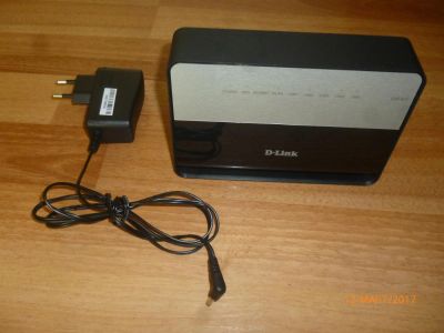 Лот: 9212618. Фото: 1. wi fi роутер dlink 620 с usb. Маршрутизаторы (роутеры)