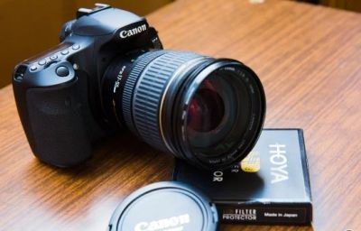 Лот: 4413539. Фото: 1. Canon 60D (body) +флешка 4GB. Цифровые зеркальные