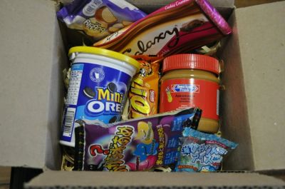 Лот: 12714431. Фото: 1. SweetBOX с Европейскими сладостями. Шоколад, конфеты