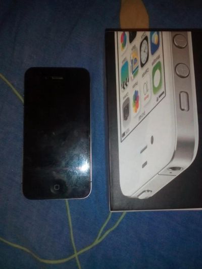 Лот: 7731719. Фото: 1. Iphone 4 8g,обмен только на самсунг. Смартфоны