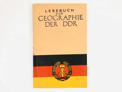 Лот: 23292182. Фото: 1. Lesebuch zur Geographie der DDR... Другое (учебники и методическая литература)