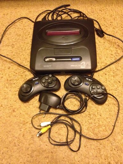 Лот: 6345191. Фото: 1. Sega MegaDrive2 16 bit + несколько... Игровые приставки, консоли