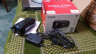 Лот: 7800860. Фото: 1. Canon Legria HF R606 + SD 32Gb... Видеокамеры