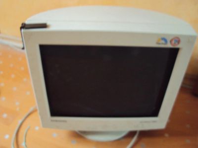 Лот: 6250111. Фото: 1. Монитор samsung16 на запчасти. ЭЛТ-мониторы