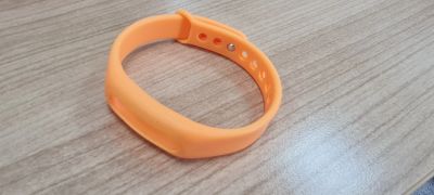 Лот: 17999002. Фото: 1. Mi band 1 браслет силикон не ориг. Смарт-часы, фитнес-браслеты, аксессуары