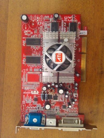 Лот: 3769633. Фото: 1. Видеокарта AGP 256Mb ATI radeon... Видеокарты