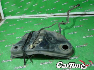 Лот: 10539019. Фото: 1. бензобак R toyota aristo JZS161... Топливная система