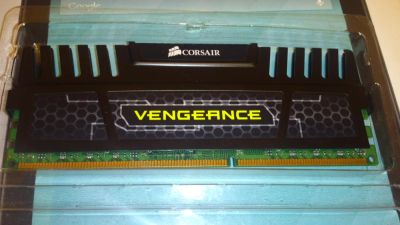 Лот: 4805071. Фото: 1. Оперативная память DDR 3 Corsair... Оперативная память
