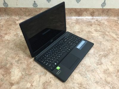 Лот: 15761086. Фото: 1. Ноутбук Acer E1-570-33214g32mnkk. Ноутбуки