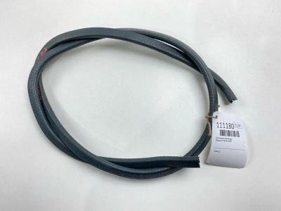 Лот: 25327457. Фото: 1. Уплотнитель багажника Mazda 626... Двигатель и элементы двигателя