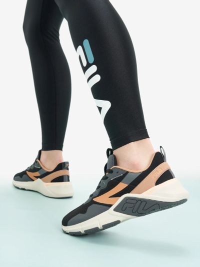 Лот: 24285957. Фото: 1. Кроссовки женские FILA Titan... Кеды, кроссовки, слипоны