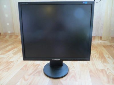 Лот: 4164569. Фото: 1. Монитор Samsung SyncMaster 943B. ЖК-мониторы
