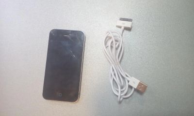 Лот: 8254156. Фото: 1. iPhone 4(8 GB)(Отвязан от всех... Смартфоны