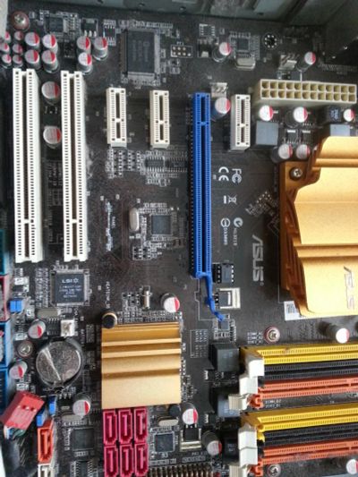 Лот: 7050268. Фото: 1. материнская плата asus p5qc. Материнские платы