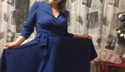 Лот: 6659064. Фото: 1. Платье очень хорошее с карманами... Платья