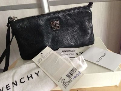 Лот: 3159507. Фото: 1. Клатч Givanchy!!. Бумажники, кошельки, портмоне