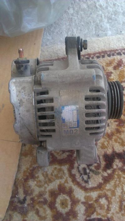 Лот: 4207570. Фото: 1. Генератор Daihatsu yrv. Электрооборудование