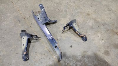 Лот: 20336029. Фото: 1. Клипса крепления фары toyota carina. Кузов