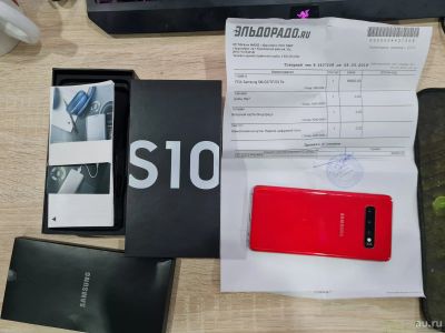 Лот: 18129761. Фото: 1. Samsung Galaxy s10 red 8/128. Смартфоны