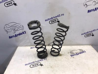 Лот: 21709989. Фото: 1. пружины Ford Focus CB4. Двигатель и элементы двигателя