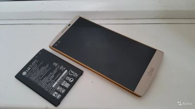 Лот: 15215810. Фото: 1. LG V10. Смартфоны