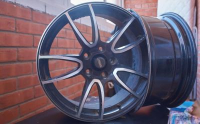 Лот: 9053375. Фото: 1. Колеса R17 5x114.3. Диски