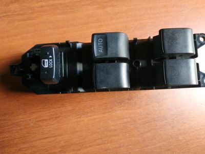 Лот: 18831378. Фото: 1. Блок стеклоподъёмника Toyota. Электрооборудование