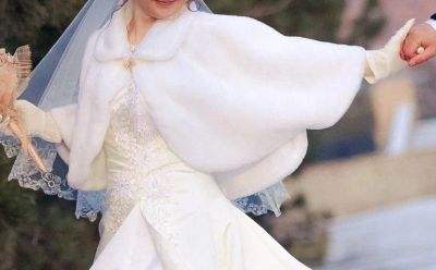 Лот: 3120845. Фото: 1. Свадебная шубка-болеро. Другое (свадебная мода)