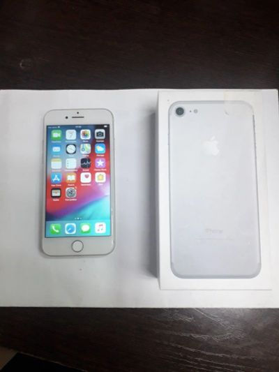 Лот: 14336680. Фото: 1. iphone 7 32гб. Смартфоны