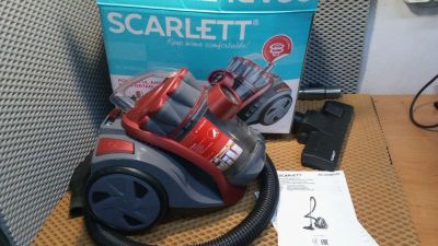 Лот: 21021958. Фото: 1. Пылесос Scarlett CS-VC80C02 1700W. Пылесосы, паровые швабры