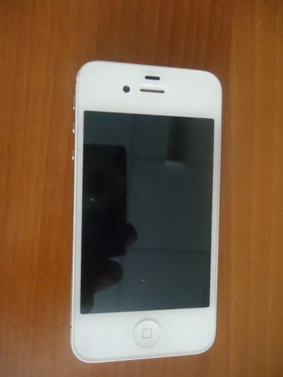 Лот: 5735978. Фото: 1. Iphone 4S 8GB Белый. Смартфоны