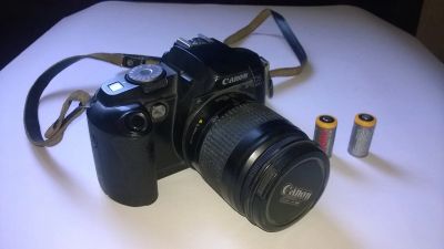 Лот: 11912165. Фото: 1. Фотоаппарат Canon 5000 EOS + kit... Плёночные зеркальные