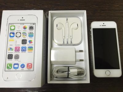 Лот: 6255776. Фото: 1. iphone 5s 32Gb РСТ Полный комплект... Смартфоны