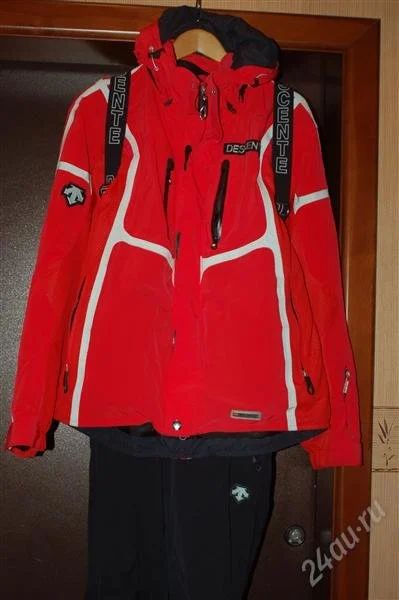 Лот: 2156234. Фото: 1. Горнолыжный костюм Descente. Другое (обмундирование и экипировка)
