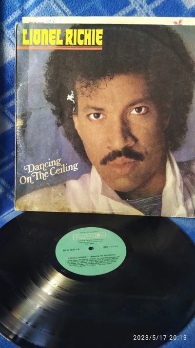 Лот: 20346402. Фото: 1. Винил: Lionel Richie -86. Аудиозаписи
