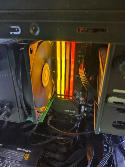 Лот: 21167807. Фото: 1. 16Gb (2x8Gb) DDR4 Corsair Vengeance... Оперативная память