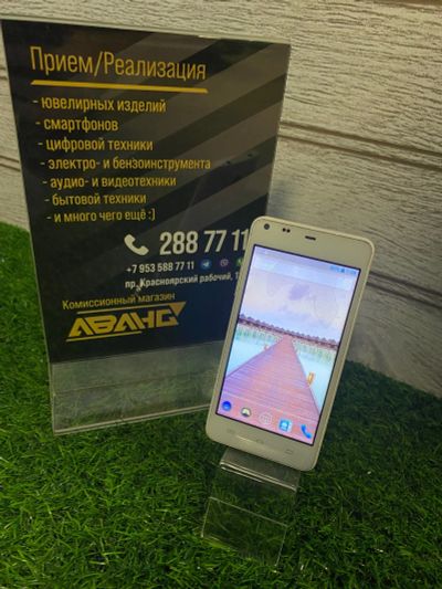 Лот: 18769020. Фото: 1. Смартфон DNS S4705(777). Смартфоны