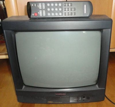 Лот: 4524147. Фото: 1. Телевизор 37 см б/у. Телевизоры