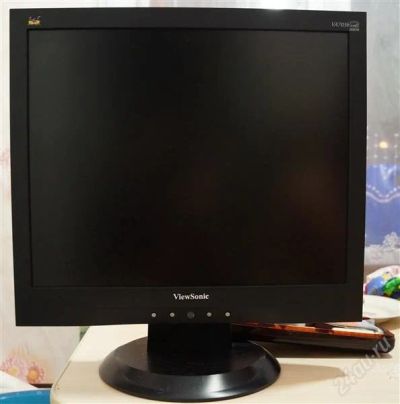 Лот: 2287853. Фото: 1. Монитор ViewSonic 17 Возможен... ЖК-мониторы
