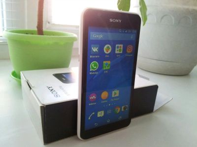 Лот: 9072954. Фото: 1. Sony E4g как новый. Смартфоны