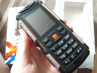 Лот: 11442641. Фото: 1. Сотовый телефон Texet TM-513R... Кнопочные мобильные телефоны