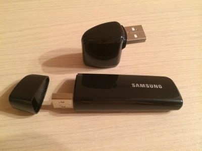 Лот: 3946334. Фото: 1. Samsung usb wi-fi адаптер. WiFi, Bluetooth адаптеры