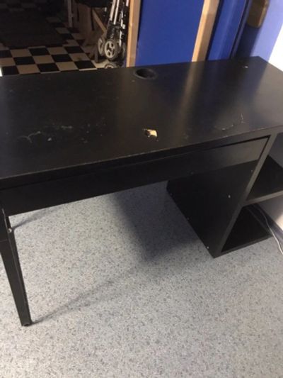 Лот: 11789977. Фото: 1. Ikea МИККЕ Письменный стол, б... Компьютерные и письменные столы