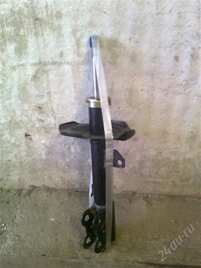 Лот: 921709. Фото: 1. Стойка Toyota Coroiia (левая... Ходовая, подвеска, рулевое управление