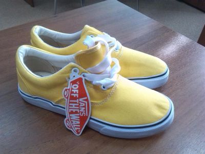 Лот: 3268628. Фото: 1. Кроссовки желтые Vans 36 размер... Кеды, кроссовки
