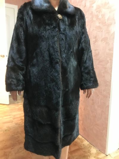Лот: 15300978. Фото: 1. Шуба. Накидки, шубы
